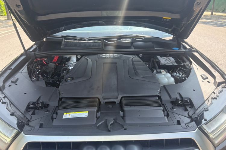 Used Audi Q7 2019 45 TFSI Comfort Model
