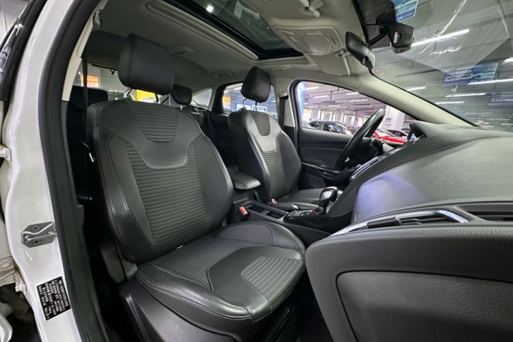 Used Ford Focus 2015 Hatchback EcoBoost 180 Automatic Elite Model
