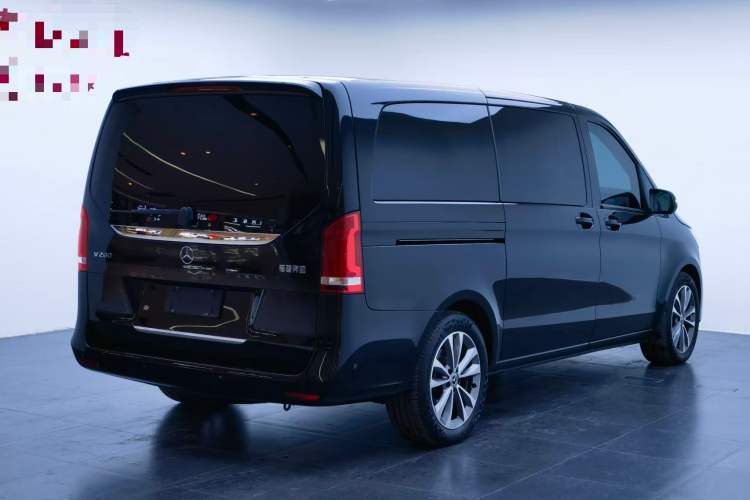 Used Mercedes-Benz V-Class 2022 V 260 Avantgarde Edition