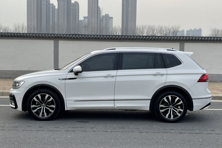 Used Volkswagen Tiguan L 2021 330TSI Automatic Two-Wheel Drive R-Line Enhanced Edition
