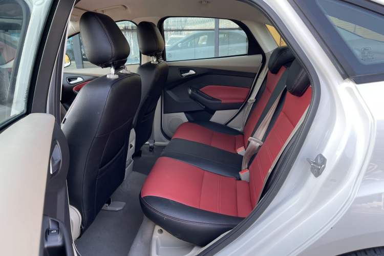 Used Ford Focus 2017 Sedan 1.6L Automatic Comfort Plus SmartDrive Edition
