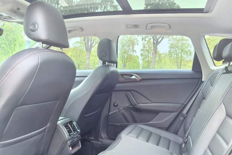 Used Volkswagen Tharu 2020 330TSI Four-Wheel Drive Flagship Version China VI Standard
