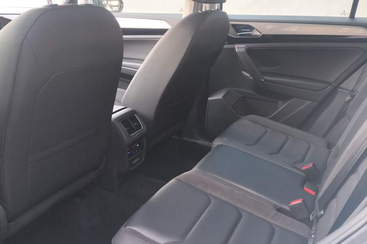 Used Volkswagen Tayron 2021 280TSI Two-Wheel Drive Luxury Smart Connectivity Version
