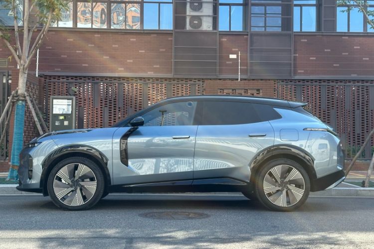 Used Lynk & Co 08 EM-P 2023 220km All-Wheel-Drive Performance Halo