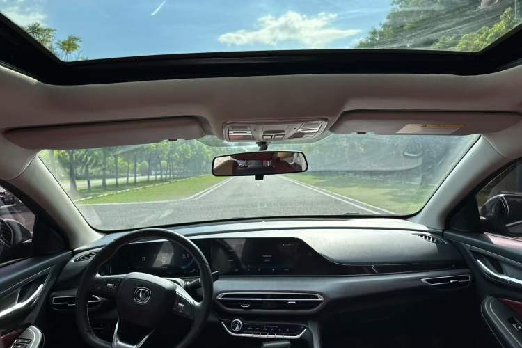 Used Changan Eado 2021 PLUS Blue Whale NE 1.4T GDI DCT Prestige Model
