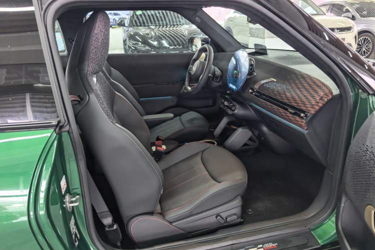 Used  Electric MINI COOPER 2024 452km COOPER SE Racing Driver