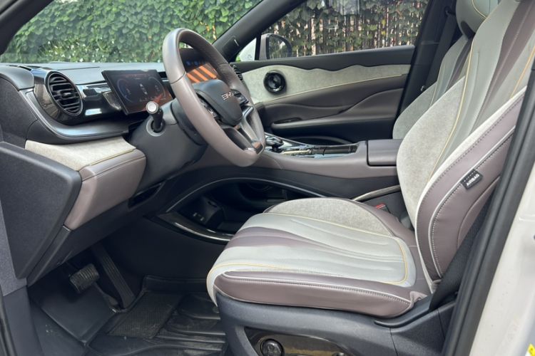 Used BYD Frigate 07 2023 DM-i 100KM Flagship Model
