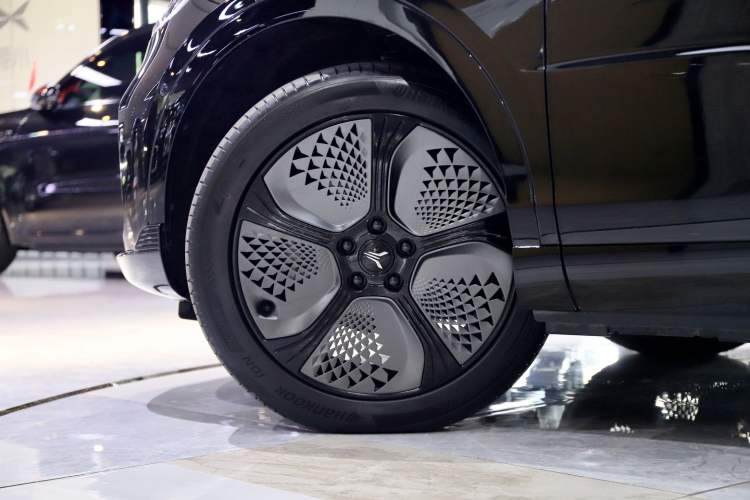 Used VOYAH COURAGE 2024 Long-Range Supercharge Edition