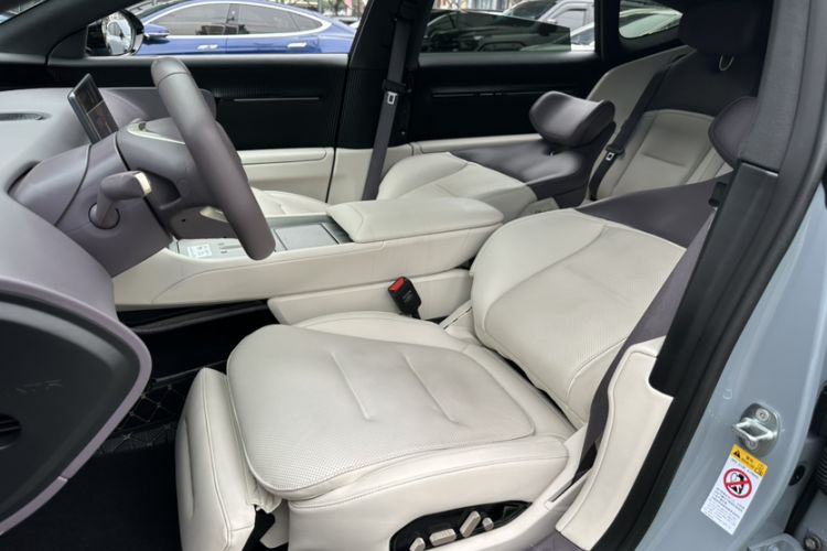 Used  12 2023 650 Three-Laser Four-Wheel Drive Performance Edition
