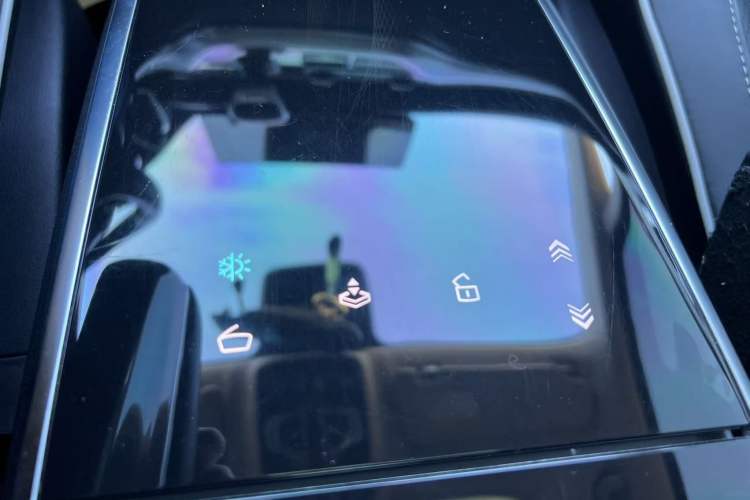 Used Roewe iMAX8 2021 400TGI Supreme Series Prestige Edition
