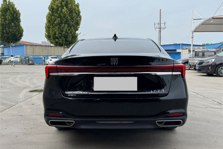 Used Buick LaCrosse 2025 28T Platinum Edition
