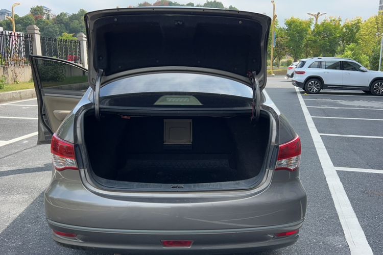 Used Nissan Sylphy 2012 Classic 1.6XE Manual Comfort Edition
