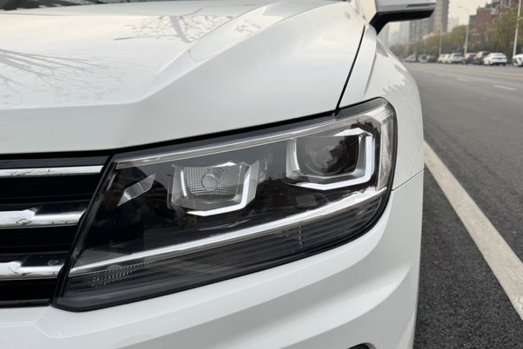 Used Volkswagen Tiguan L 2020 330TSI Automatic Two-Wheel Drive Panoramic Comfort Edition China VI Standard