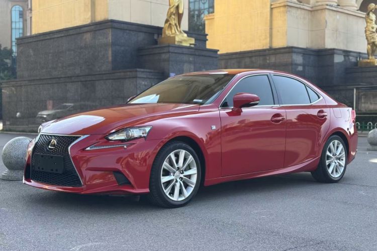 Used Lexus IS 2015 200t F SPORT
