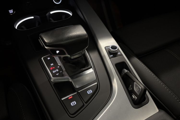 Used Audi A4L 2020 40 TFSI Fashion Dynamic Model
