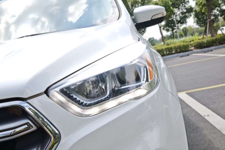 Used Ford Kuga 2017 EcoBoost 180 Two-Wheel-Drive Platinum Edition
