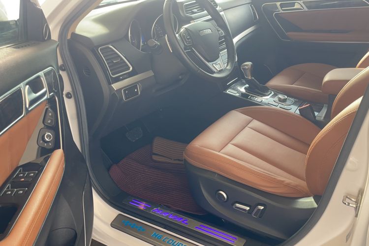 Used Haval H6 Coupe 2015 Blue Label 2.0T Automatic Two-Wheel Drive Prestige Model
