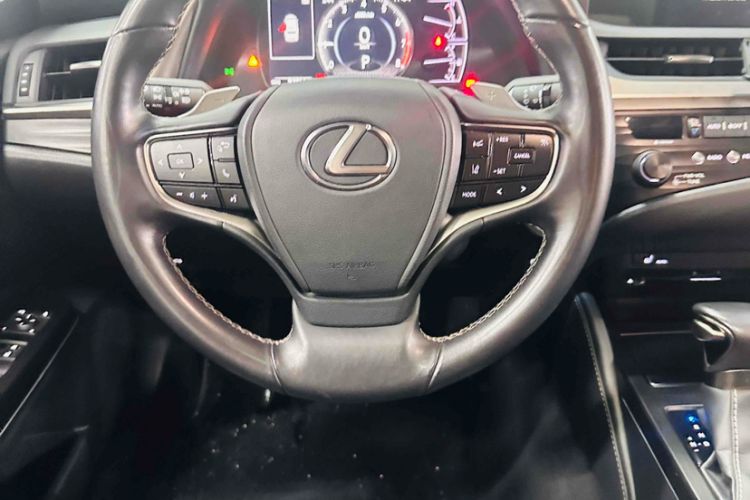 Used Lexus ES 2020 200 Excellence Edition
