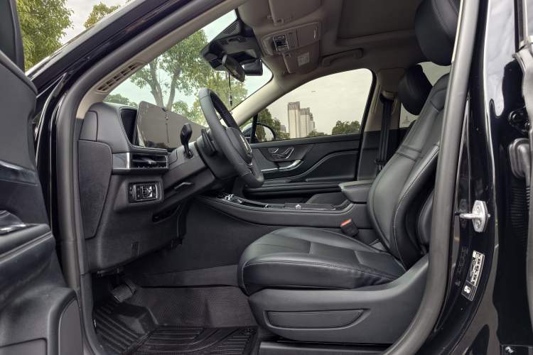 Used Lincoln Corsair 2024 2.0T Two-Wheel Drive Deluxe Edition