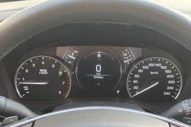 Used Cadillac XT5 2018 25T Luxury Model
