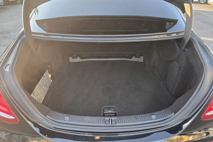 Used Mercedes-Benz E-Class 2017 E 200 L 4MATIC