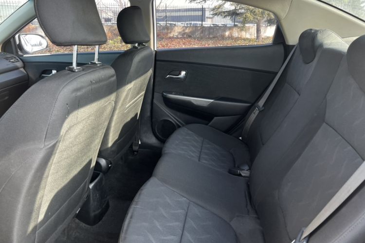 Used Kia K2 2015 Sedan 1.4L MT GLS