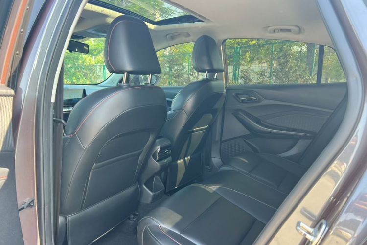 Used MG 5 2021 180 DVVT CVT Youth Luxury Edition
