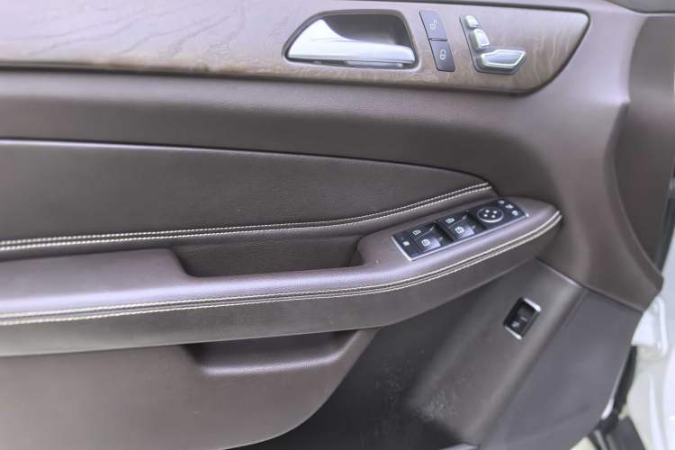 Used Mercedes-Benz GLE 2018 GLE 320 4MATIC Dynamic Edition Collector's Edition
