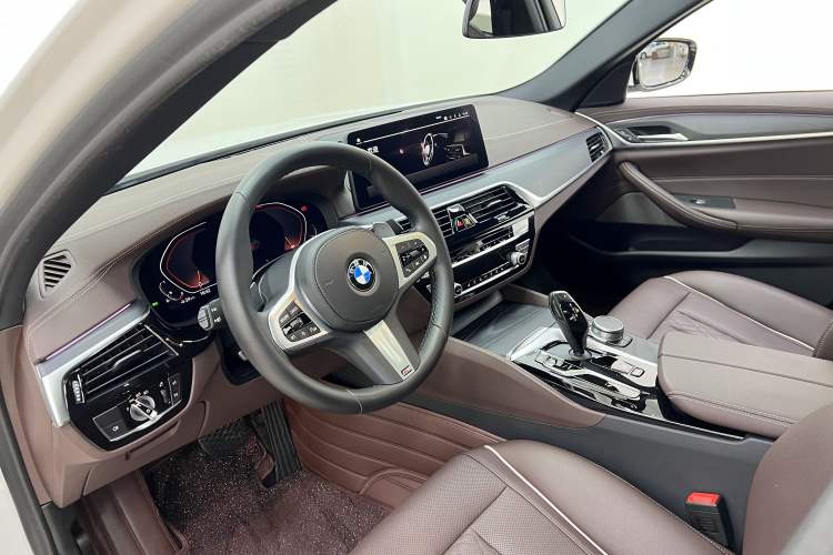 Used BMW 5 Series 2022 Restyled 530Li Leading Edition M Sport Package
