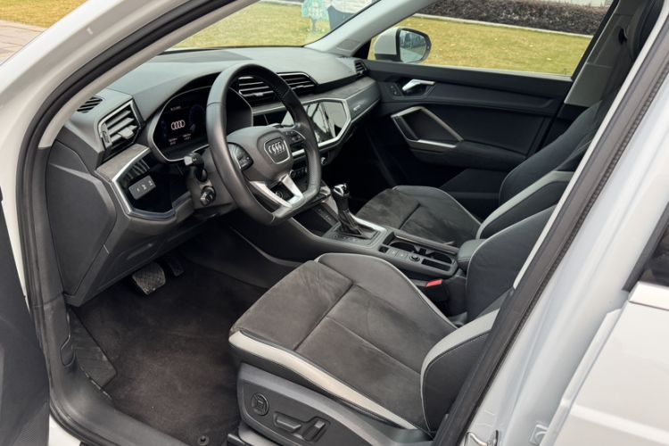 Used Audi Q3 2021 35 TFSI Fashion Dynamic Model
