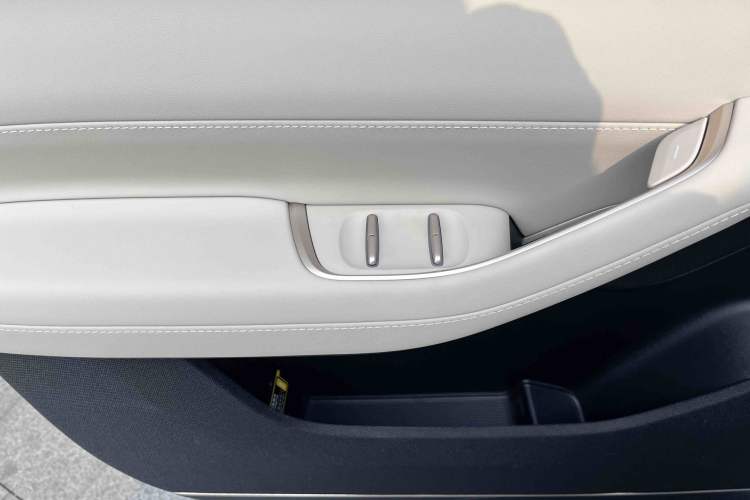 Used Nio ES6 2024 75 kWh