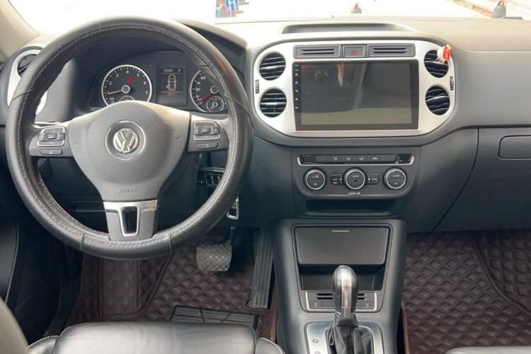 Used Volkswagen Tiguan 2017 300TSI Automatic Two-Wheel Drive Silk Road Comfort Edition
