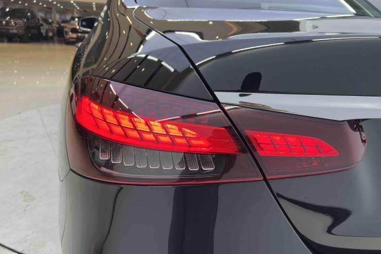 Used Mercedes-Benz E-Class 2022 E 260 L