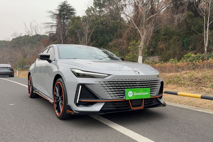 Used Changan UNI-V 2023 1.5T Sport Edition