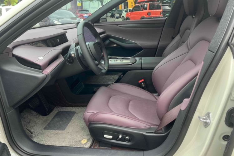 Used  SU7 2024 Rear-Drive Ultra-Long Range Advanced Pro-Level Intelligent Driving Version
