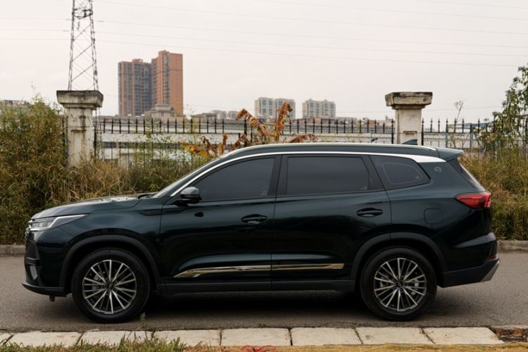 Used Chery Tiggo 8 PRO 2024 Champion Edition 290T Two-Wheel Drive Shining Version 5 Seats
