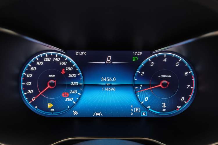 Used Mercedes-Benz GLC 2021 GLC 300 L 4MATIC Dynamic Model