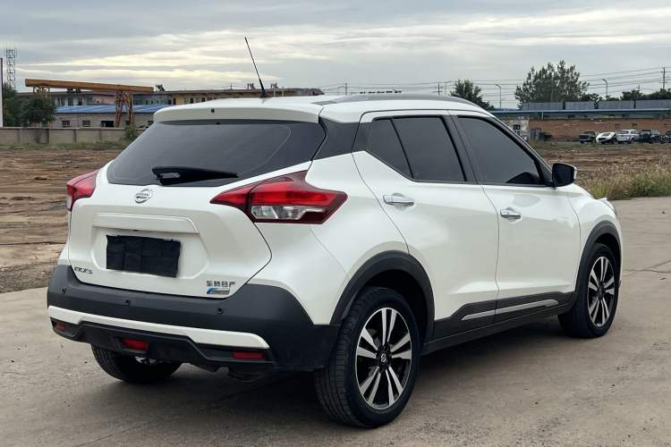 Used Nissan Kicks 2019 1.5L CVT Smart Connect Luxury Edition
