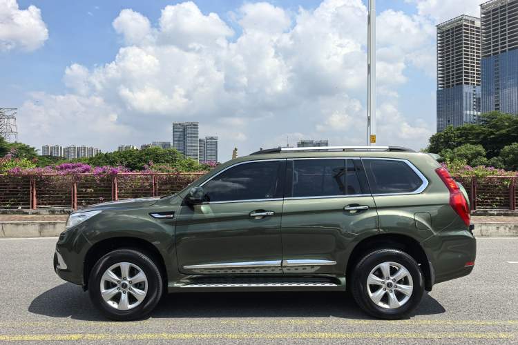 Used Haval H9 2015 2.0T Four-Wheel Drive Ultra-Luxury 7-Seater
