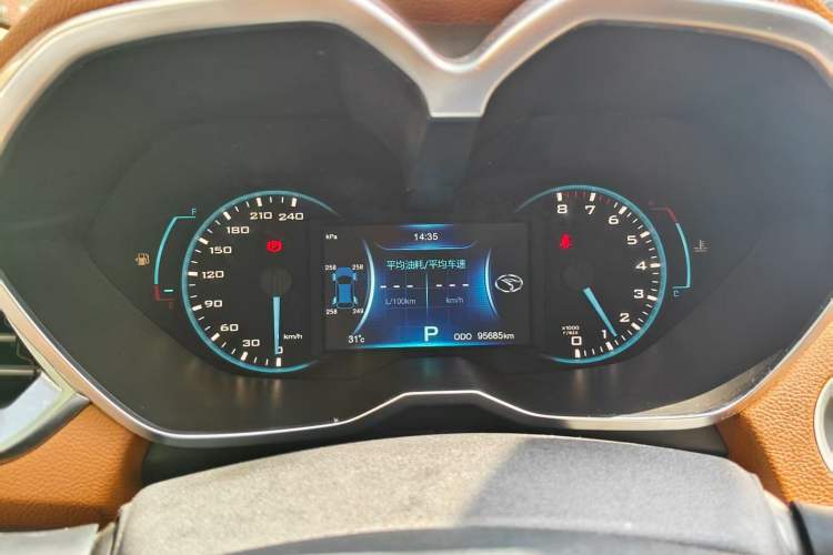 Used Soueast DX7 2018 1.5T Automatic Luxury Model
