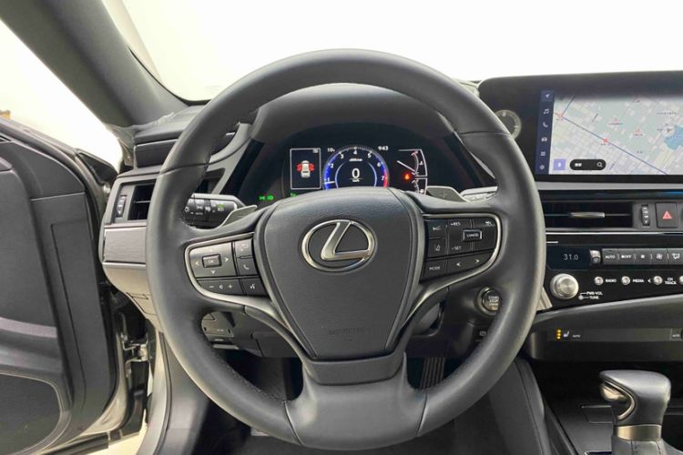 Used Lexus ES 2022 200 Excellence Edition
