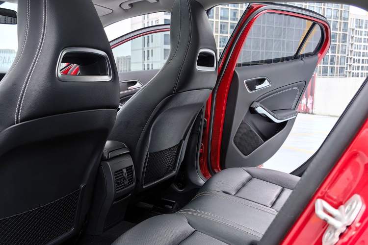 Used Mercedes-Benz GLA 2015 GLA 220 4MATIC Fashion Model
