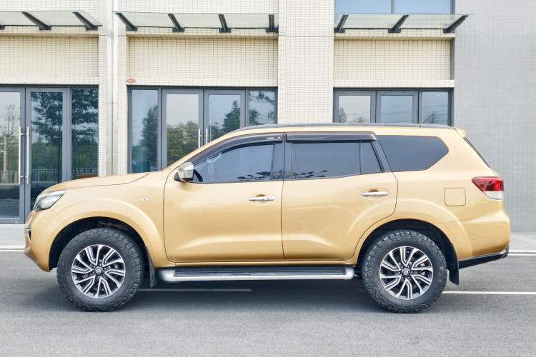 Used Nissan Terra 2018 2.5L Automatic 4x4 Luxury Edition
