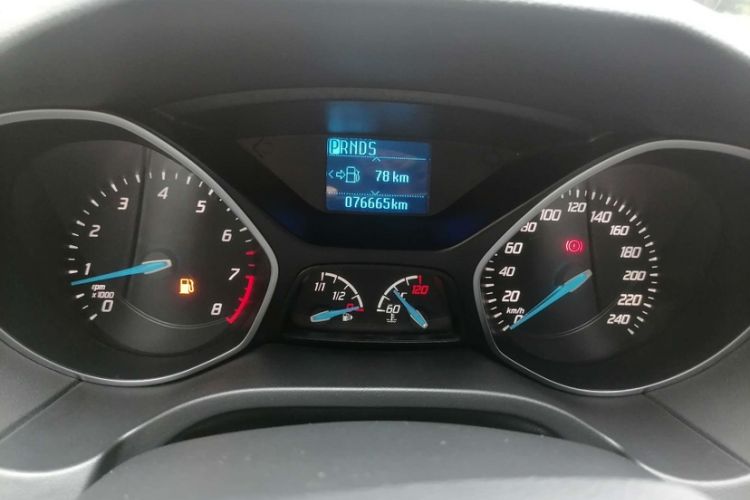 Used Ford Focus 2012 Sedan 1.6L Automatic Fashion Edition
