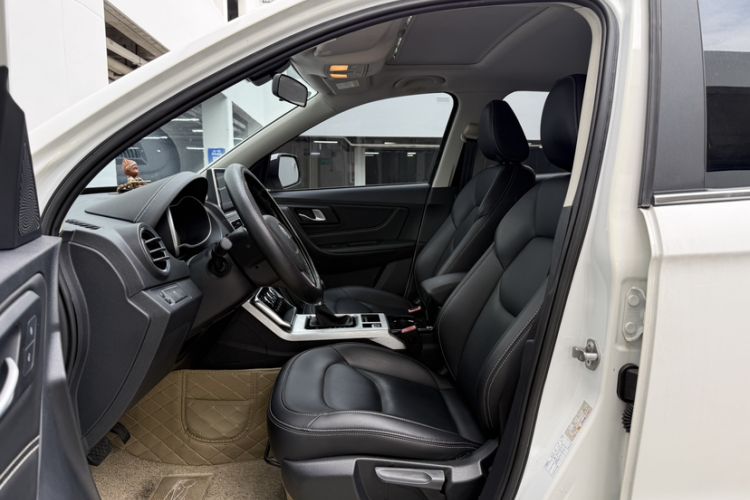 Used Bestune X40 2019 1.6L Automatic Luxury Version China V Emission Standard