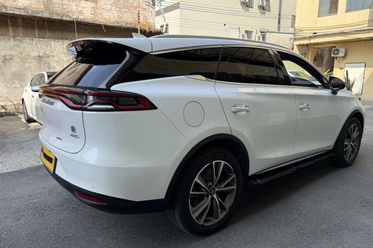 Used BYD Tang New Energy 2018 DM 2.0T All-Wheel Drive Smart Connectivity Luxury Model 7 Seats China V Emission Standard