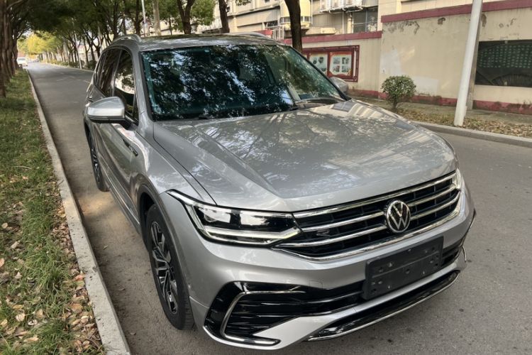 Used Volkswagen Tiguan L 2022 330TSI Automatic Two-Wheel Drive R-Line Enhanced Edition
