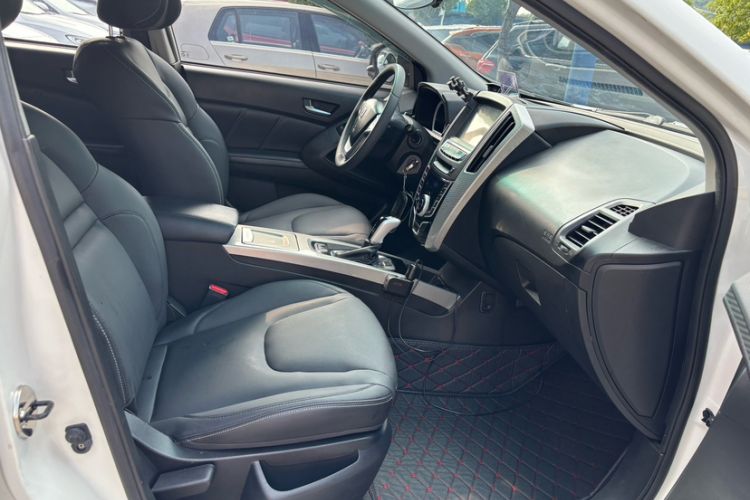 Used Luxgen U6 SUV 2015 1.8T Fashion Edition
