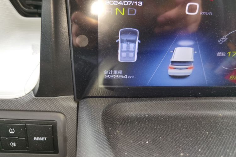 Used Wuling Hongguang MINIEV 2022 Macaron Premium Model – Lithium Ternary Battery
