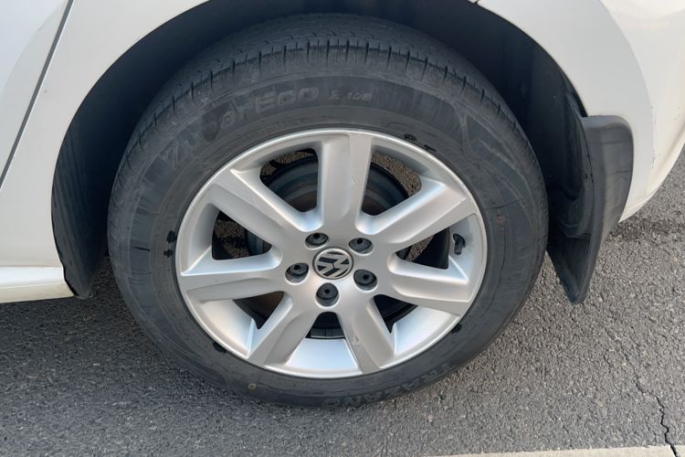 Used Volkswagen Polo 2013 1.6L Automatic Comfort Edition
